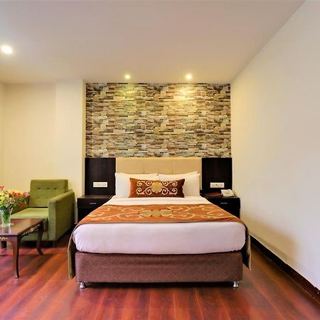 Summit Denzong Hotel & Spa Гангток Екстериор снимка