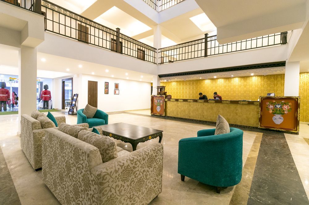 Summit Denzong Hotel & Spa Гангток Екстериор снимка