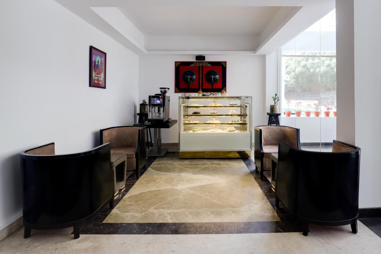 Summit Denzong Hotel & Spa Гангток Екстериор снимка