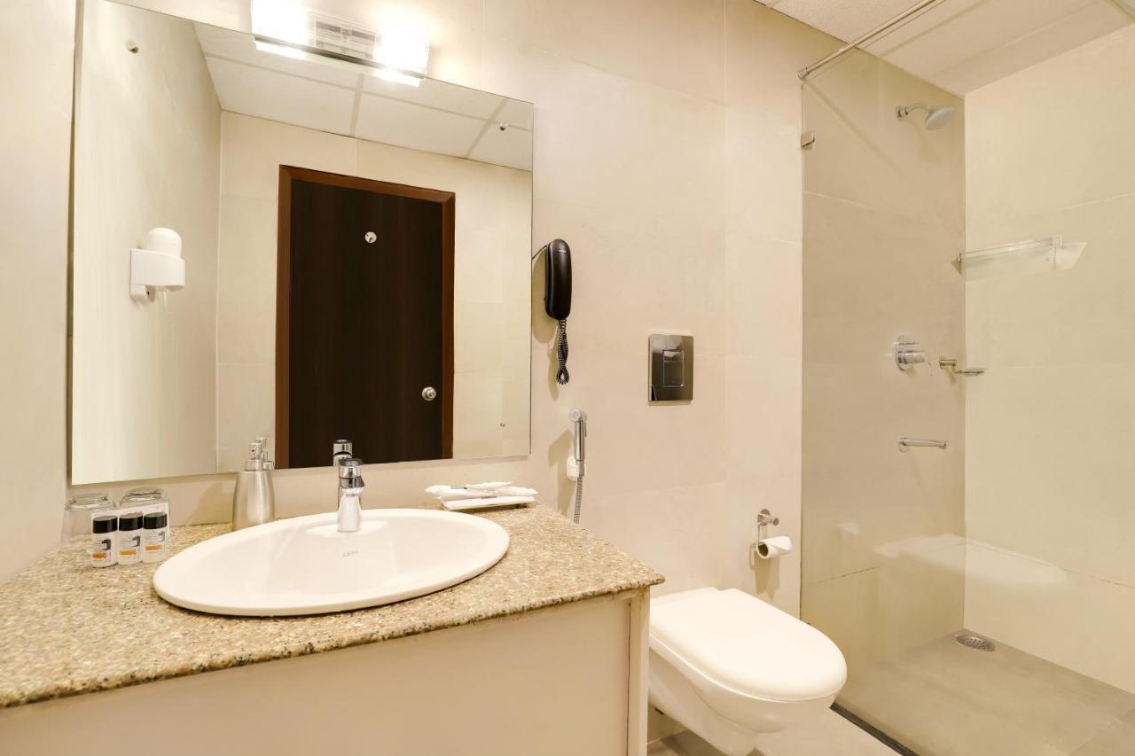 Summit Denzong Hotel & Spa Гангток Екстериор снимка