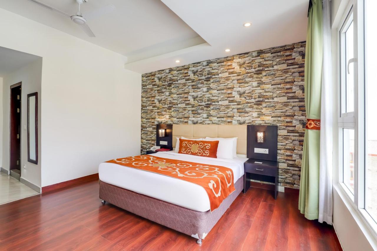Summit Denzong Hotel & Spa Гангток Екстериор снимка