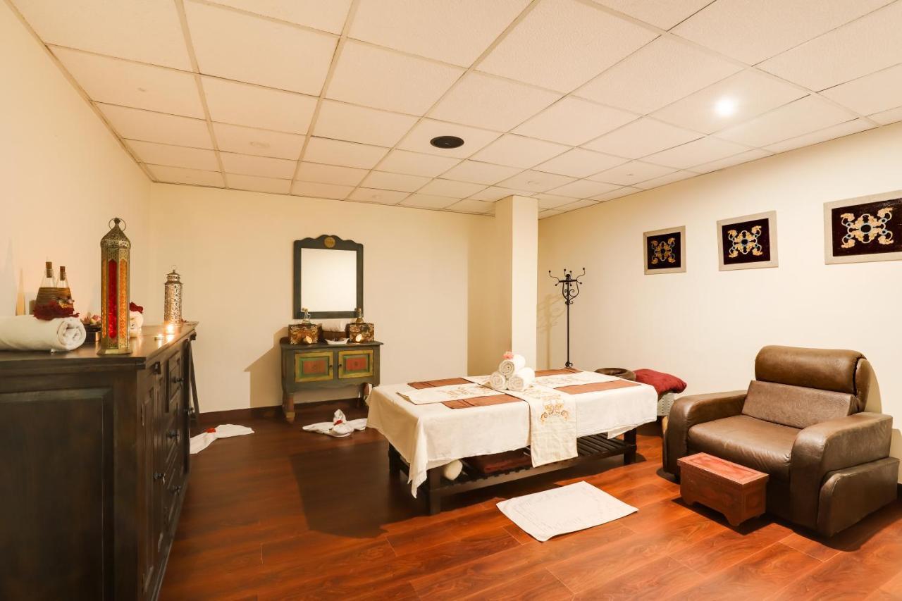 Summit Denzong Hotel & Spa Гангток Екстериор снимка