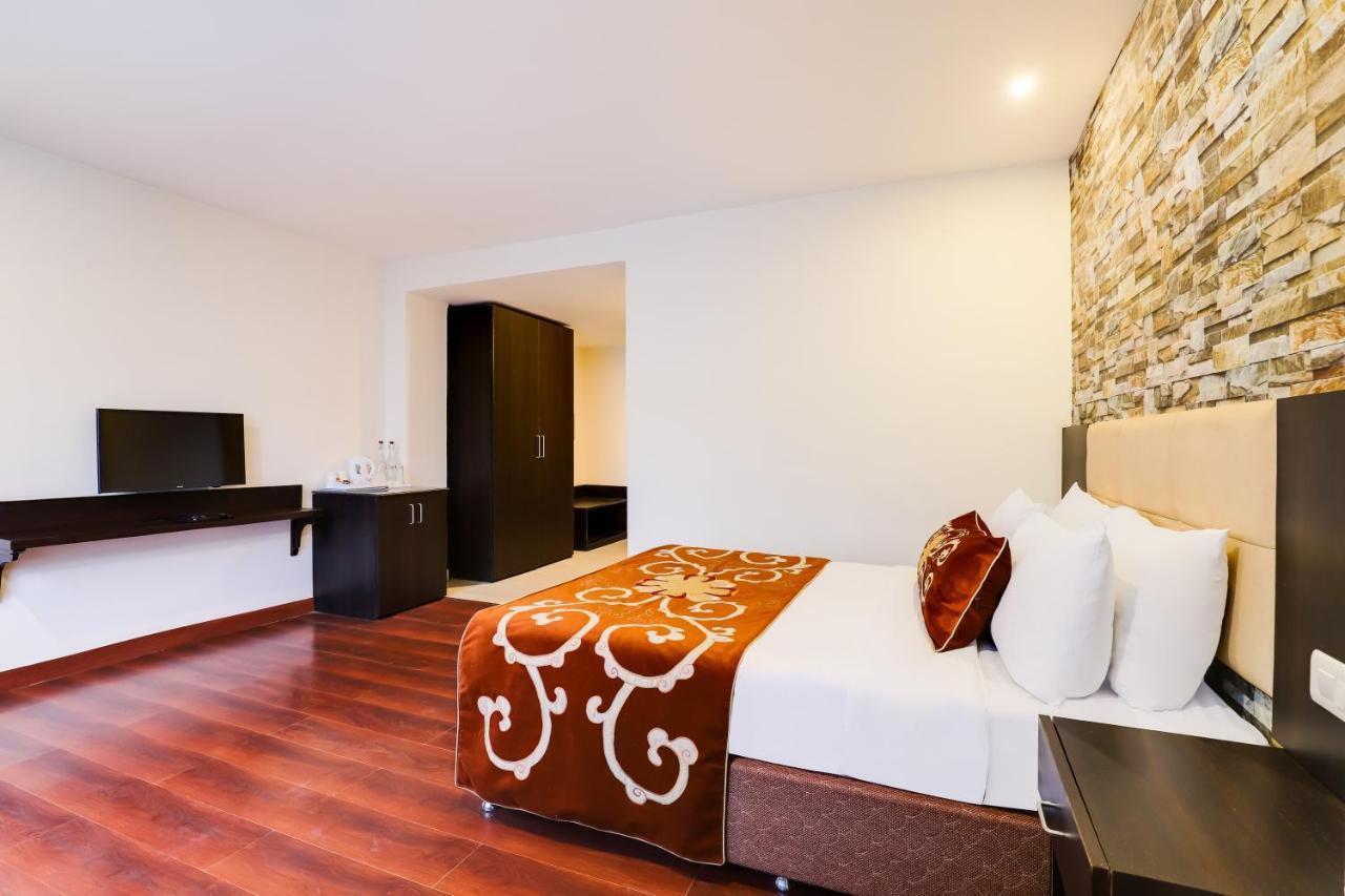 Summit Denzong Hotel & Spa Гангток Екстериор снимка