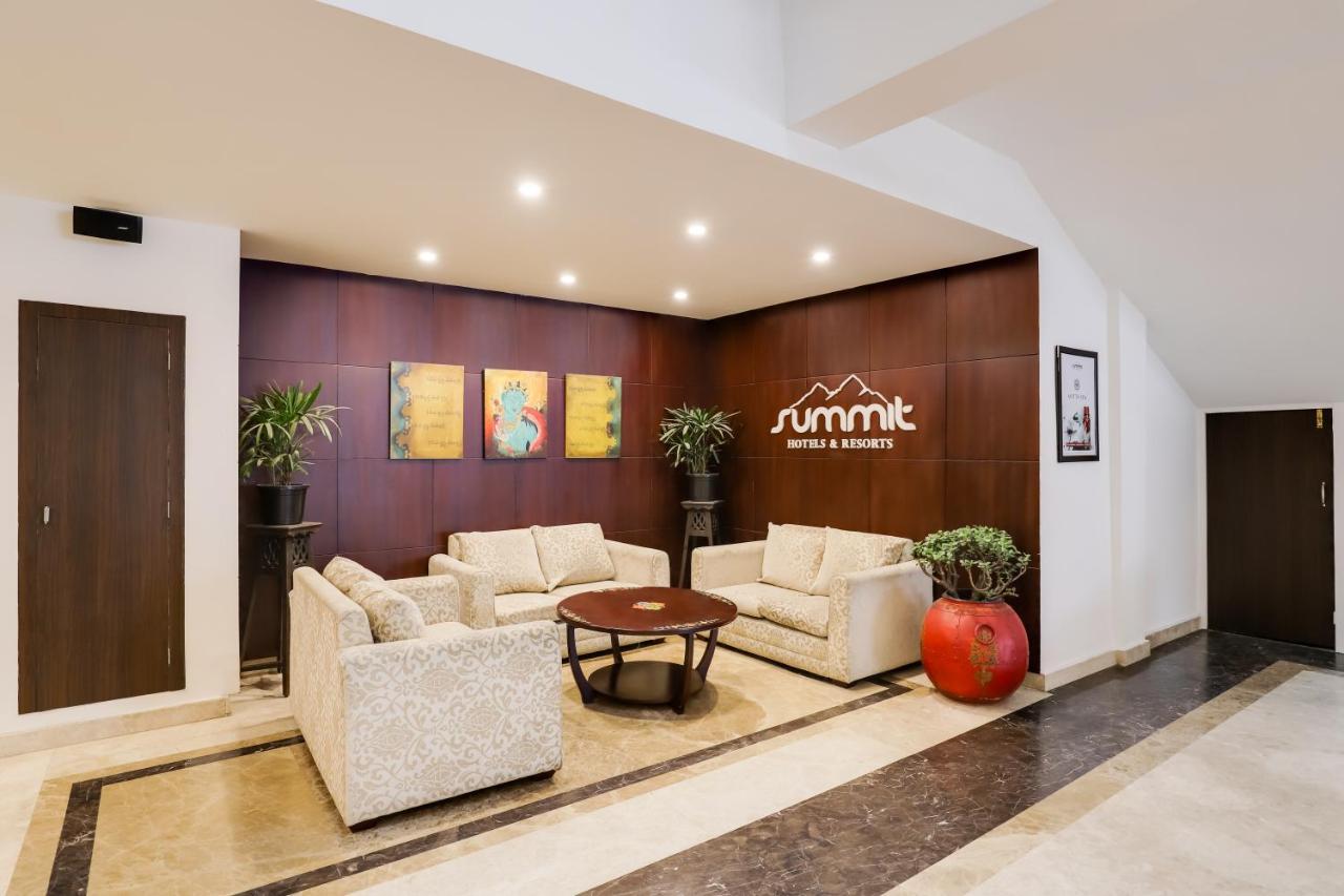 Summit Denzong Hotel & Spa Гангток Екстериор снимка