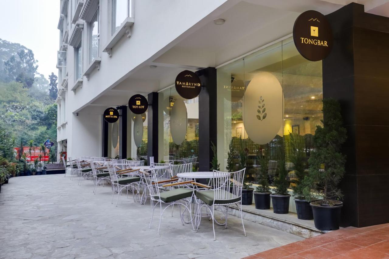 Summit Denzong Hotel & Spa Гангток Екстериор снимка