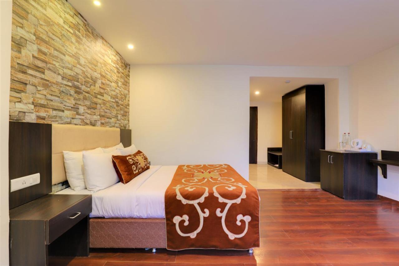 Summit Denzong Hotel & Spa Гангток Екстериор снимка