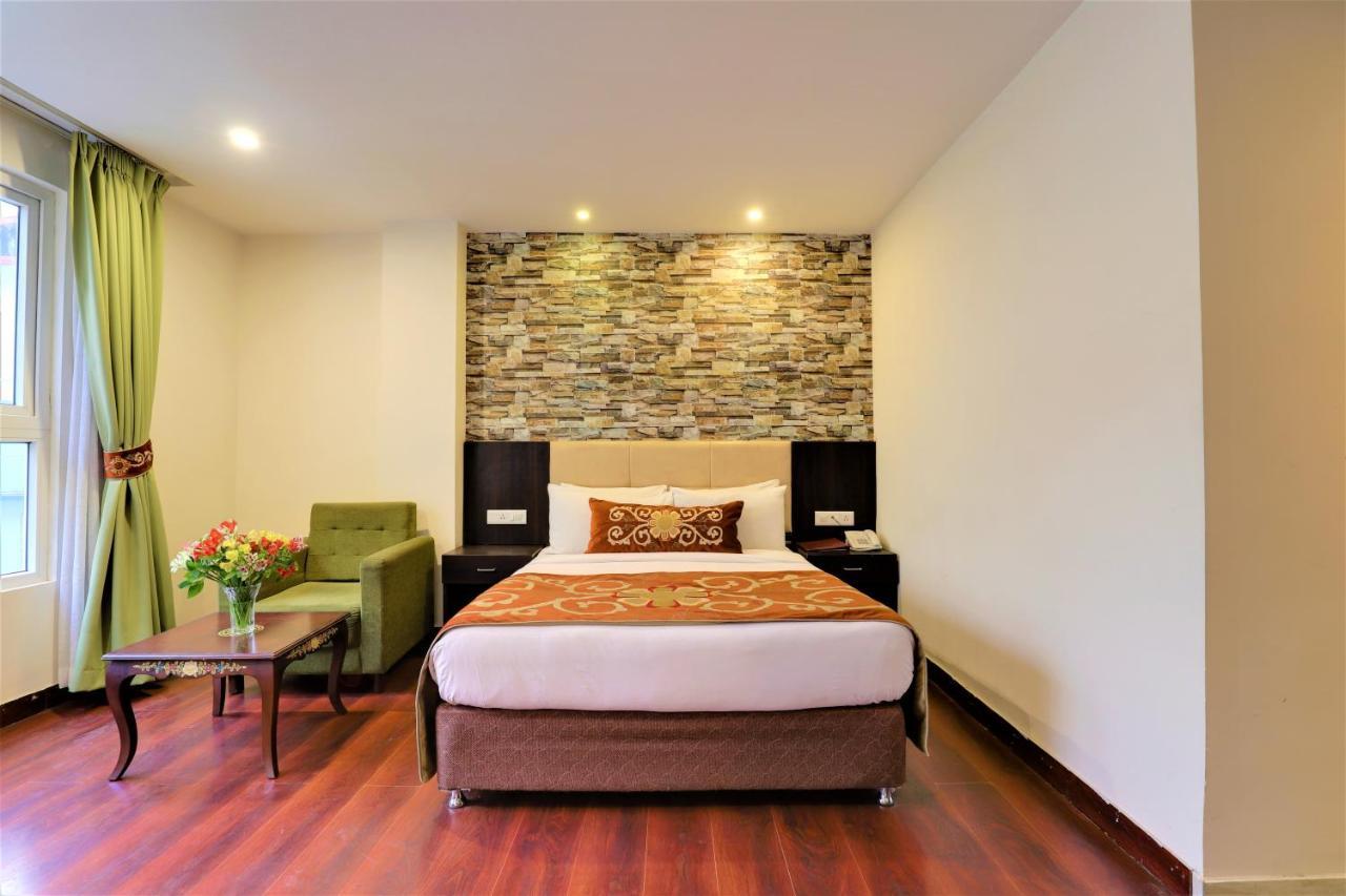 Summit Denzong Hotel & Spa Гангток Екстериор снимка
